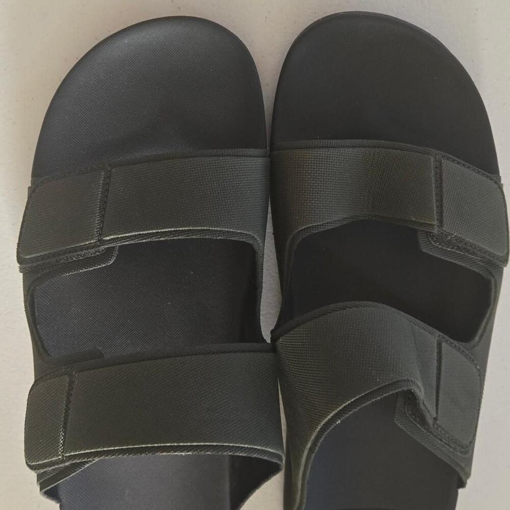 Reef mens green comfort sandals 13